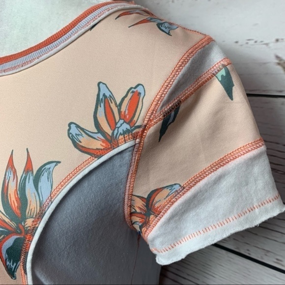 FP We The Free Tropics Tee Tropical T-shirt - Picture 11 of 11